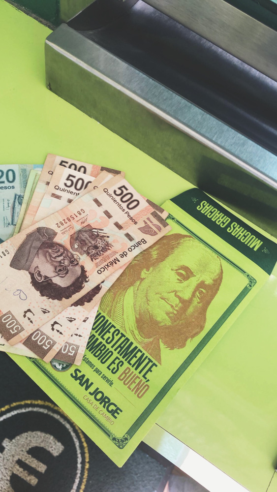 Money exchange in Tulum