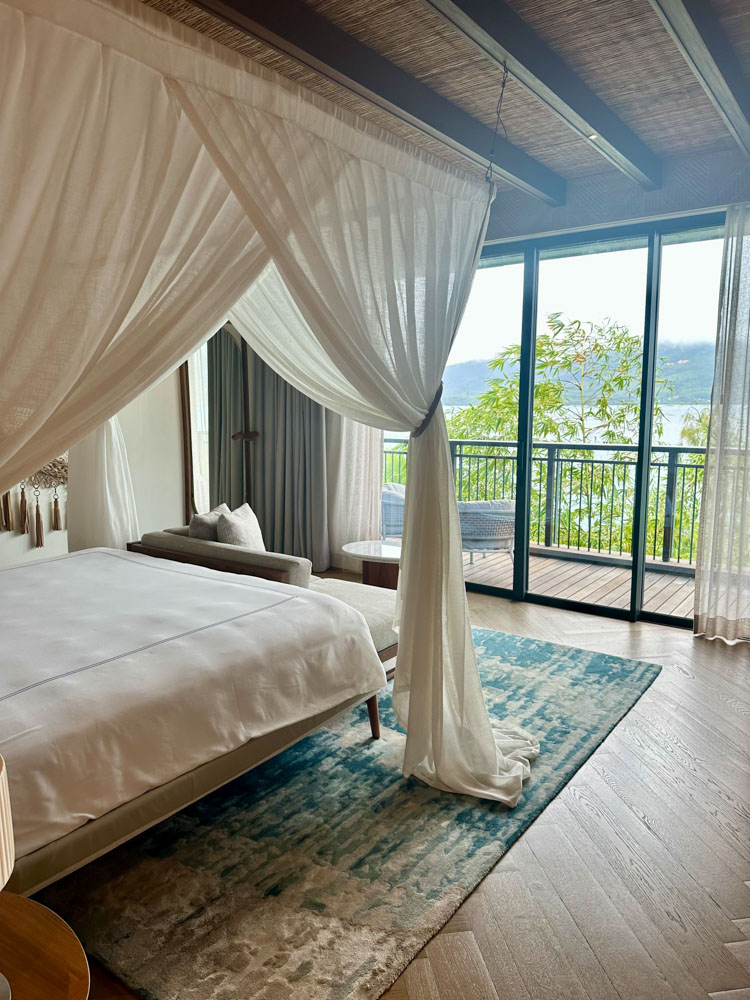 Canopy Bed at Mango House